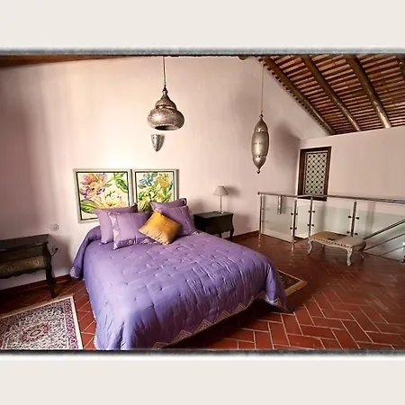 Cr La Holiday home *